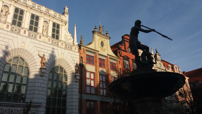 Havguden Neptun over fontænen på Dlugi Targ, Gdansk. Et af byens mest kendte vartegn.